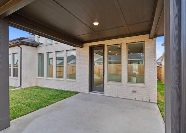 10919 Spring Wind Drive, Missouri City, TX 77459