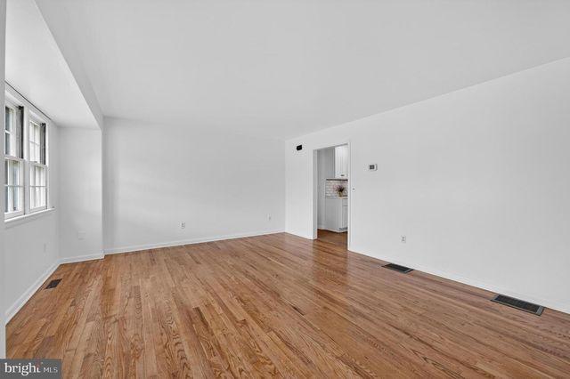 12 MAIN S, Quinton, NJ 08072