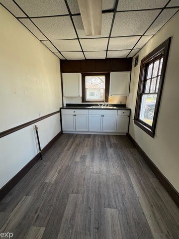 2521 Bay Street, Saginaw, MI 48602
