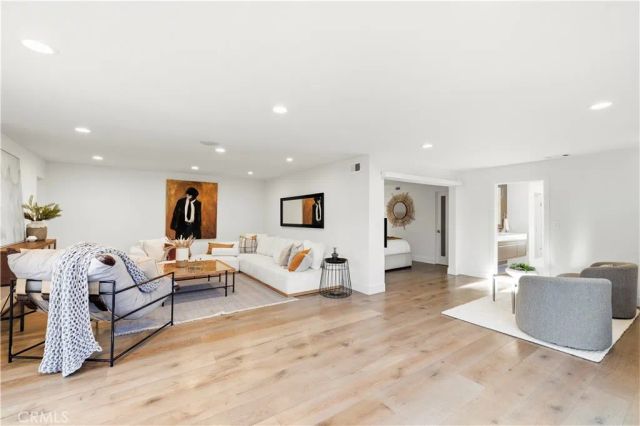 180 Aspen Oak, Glendale, CA 91207