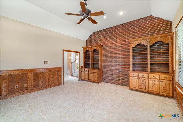 123 Northwood Drive, Cuero, TX 77954