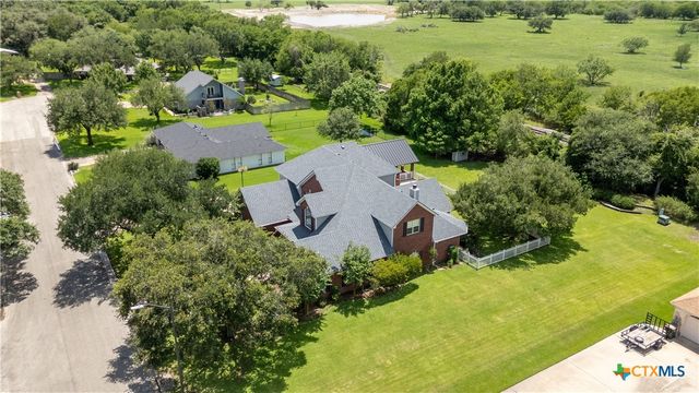 123 Northwood Drive, Cuero, TX 77954