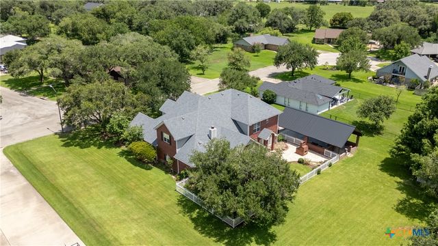 123 Northwood Drive, Cuero, TX 77954