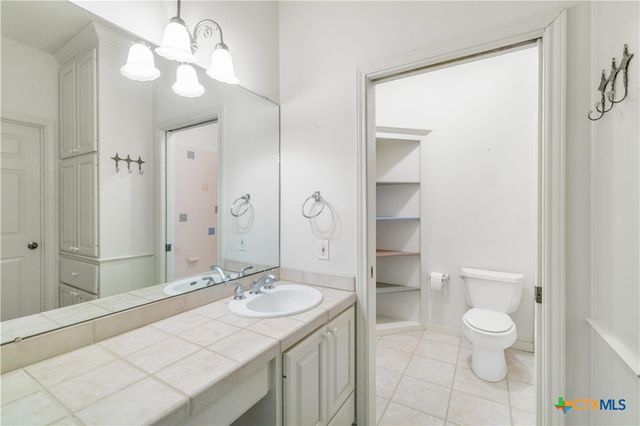 123 Northwood Drive, Cuero, TX 77954