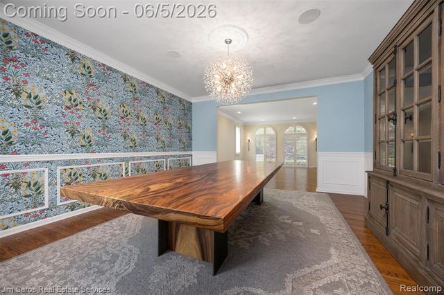 910 Edgemont Park, Grosse Pointe, MI 48230
