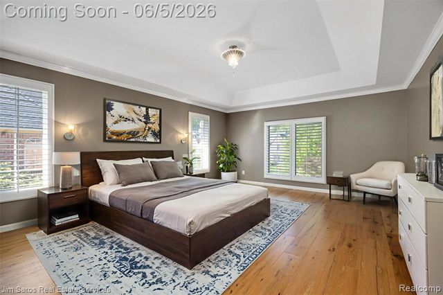 910 Edgemont Park, Grosse Pointe, MI 48230