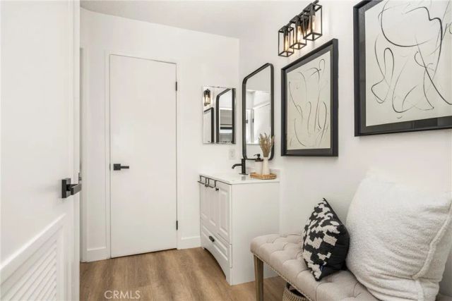 25761 Le Parc 105, Lake Forest, CA 92630