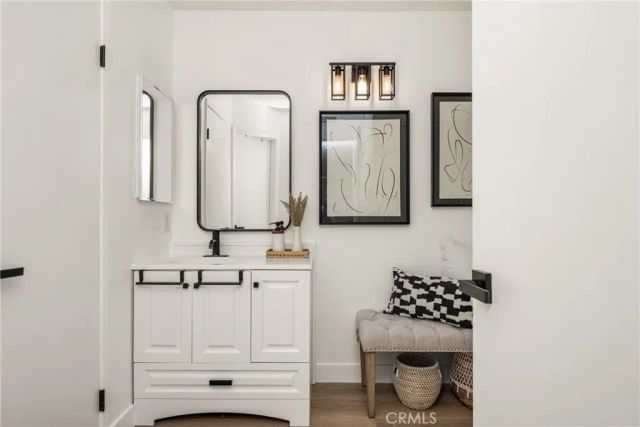 25761 Le Parc 105, Lake Forest, CA 92630