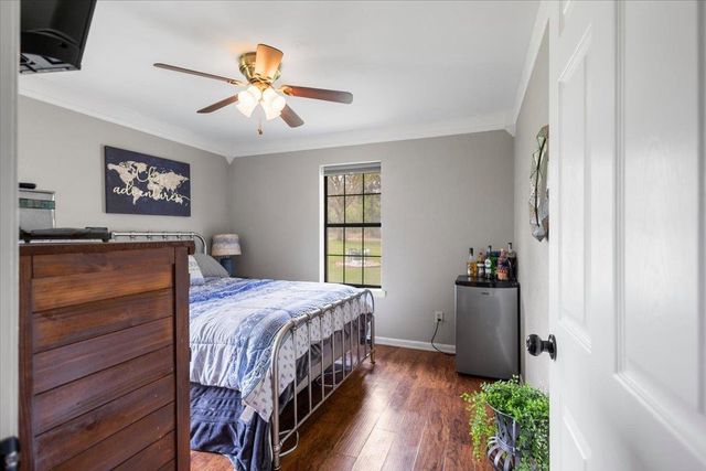 10509 S County Road 456, Henderson, TX 75654