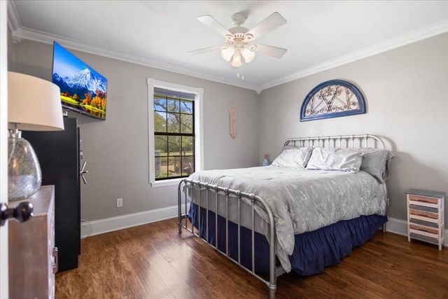 10509 S County Road 456, Henderson, TX 75654