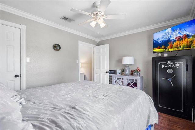 10509 S County Road 456, Henderson, TX 75654