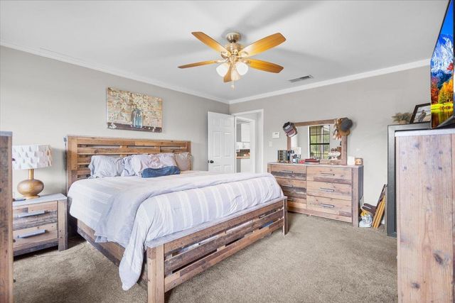 10509 S County Road 456, Henderson, TX 75654