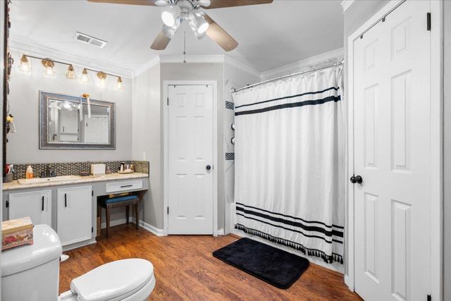 10509 S County Road 456, Henderson, TX 75654