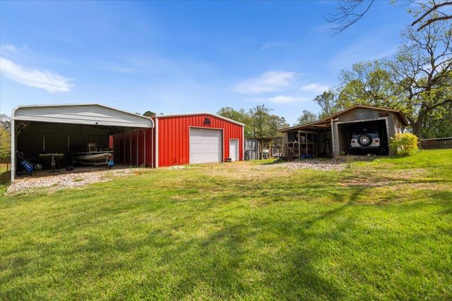 10509 S County Road 456, Henderson, TX 75654