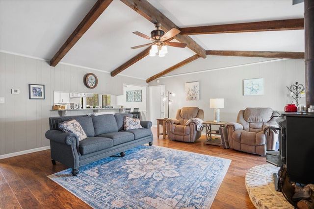 10509 S County Road 456, Henderson, TX 75654