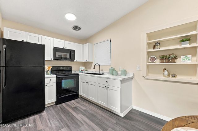 3748 FRYE Avenue W, Jacksonville, FL 32210