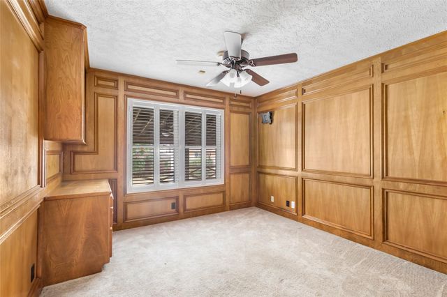 26 Royal Dalton Circle, Conroe, TX 77304