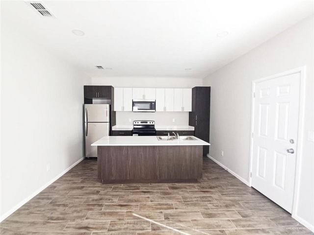 906 E Starr Road B, Mercedes, TX 78570