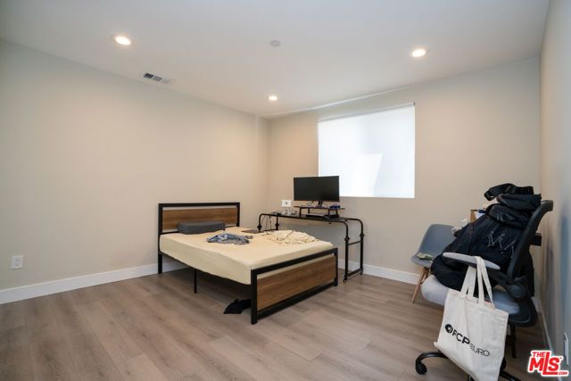 1344 W 37th Place, Los Angeles, CA 90007