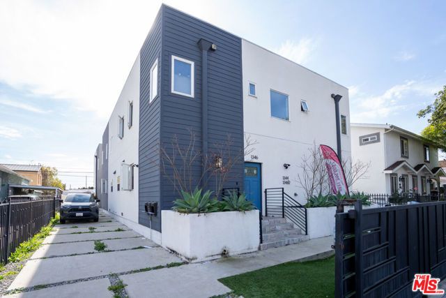 1344 W 37th Place, Los Angeles, CA 90007
