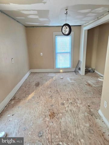 212 MAIN STREET S, Hurlock, MD 21643