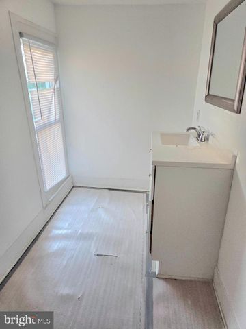 212 MAIN STREET S, Hurlock, MD 21643