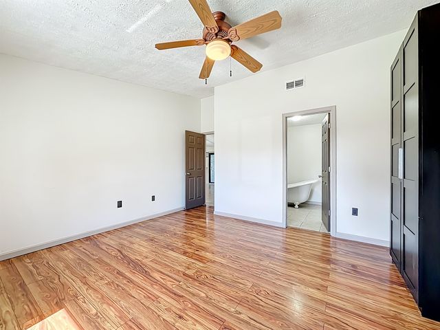 11 Pittwick LN, Palm Coast, FL 32164