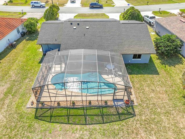 11 Pittwick LN, Palm Coast, FL 32164