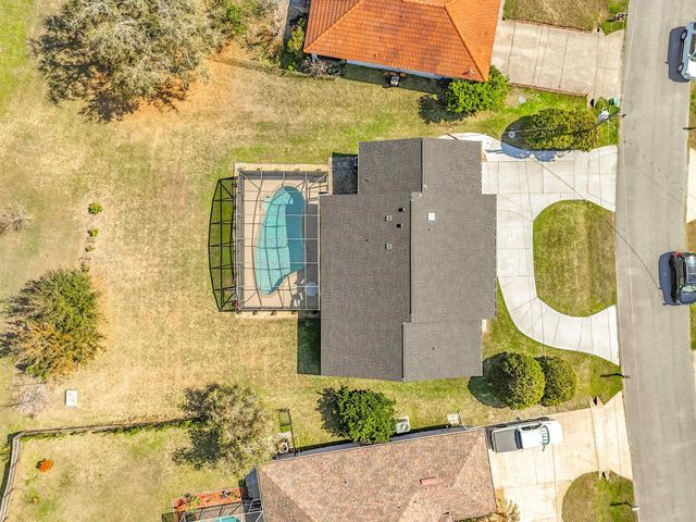 11 Pittwick LN, Palm Coast, FL 32164