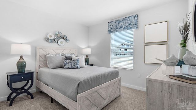 9896 Starling Dr, Pensacola, FL 32506