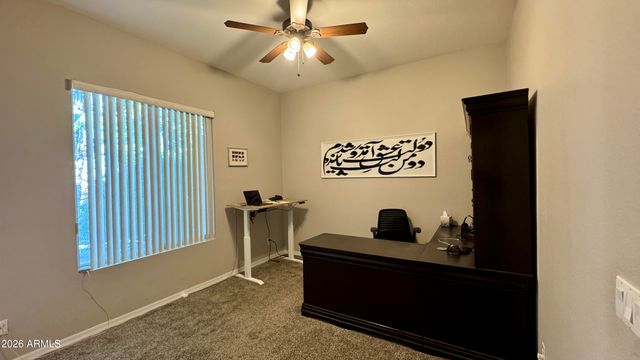 571 W LOCUST Drive, Chandler, AZ 85248