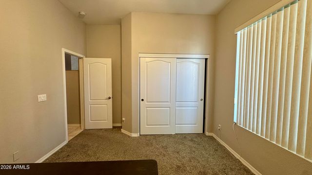 571 W LOCUST Drive, Chandler, AZ 85248