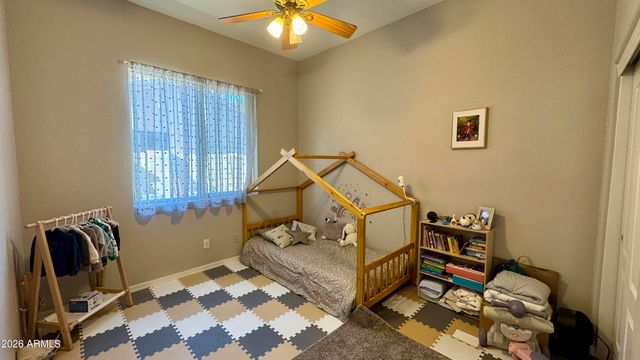 571 W LOCUST Drive, Chandler, AZ 85248