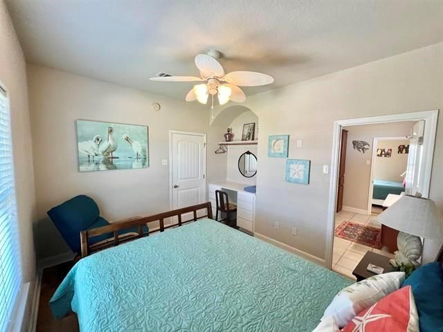 3174 Sea Castle Drive, Crystal Beach, TX 77650