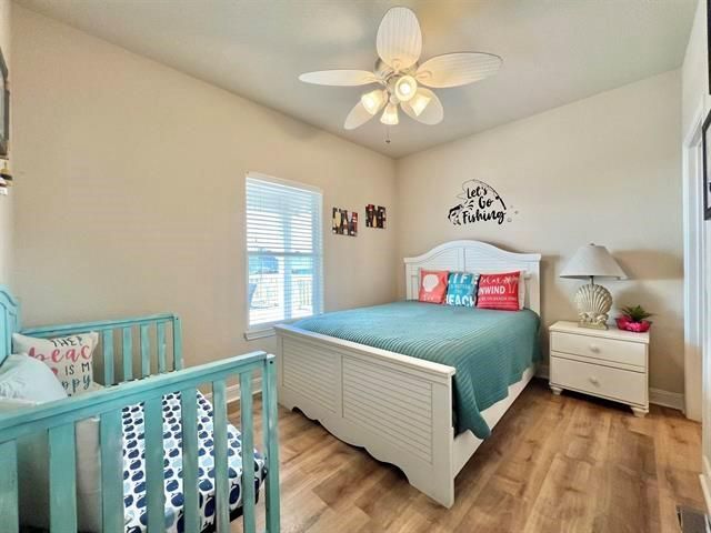 3174 Sea Castle Drive, Crystal Beach, TX 77650