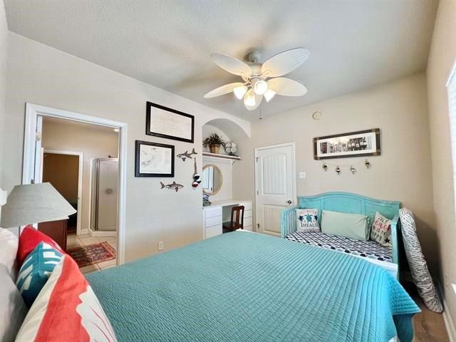 3174 Sea Castle Drive, Crystal Beach, TX 77650