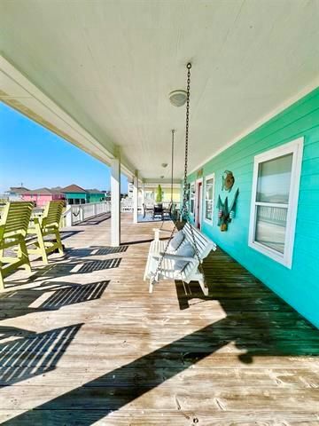 3174 Sea Castle Drive, Crystal Beach, TX 77650