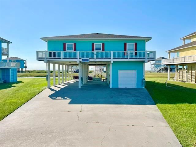 3174 Sea Castle Drive, Crystal Beach, TX 77650