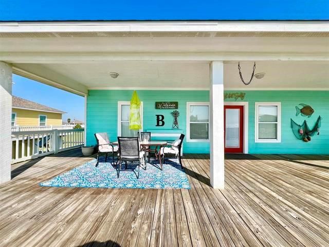 3174 Sea Castle Drive, Crystal Beach, TX 77650