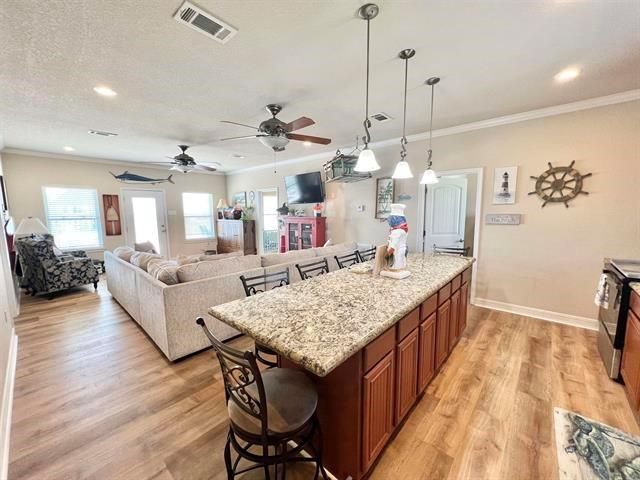 3174 Sea Castle Drive, Crystal Beach, TX 77650