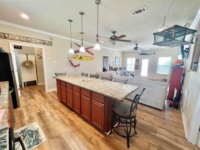 3174 Sea Castle Drive, Crystal Beach, TX 77650
