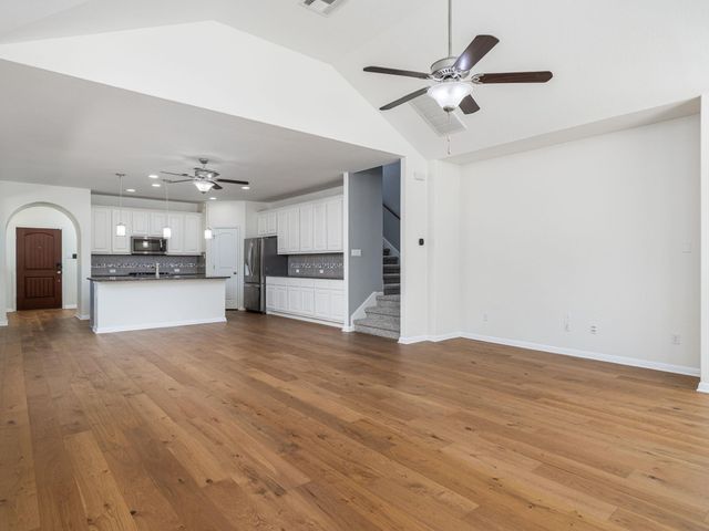 225 Kirkhill ST, Hutto, TX 78634