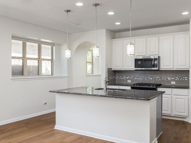 225 Kirkhill ST, Hutto, TX 78634