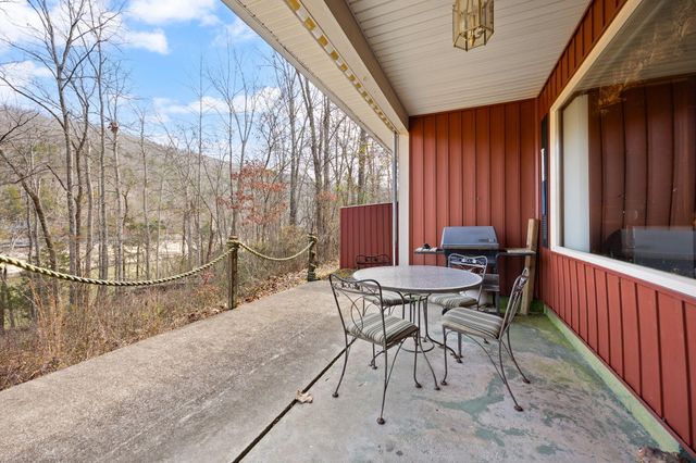 825 George Hardwick Drive, Bronston, KY 42518