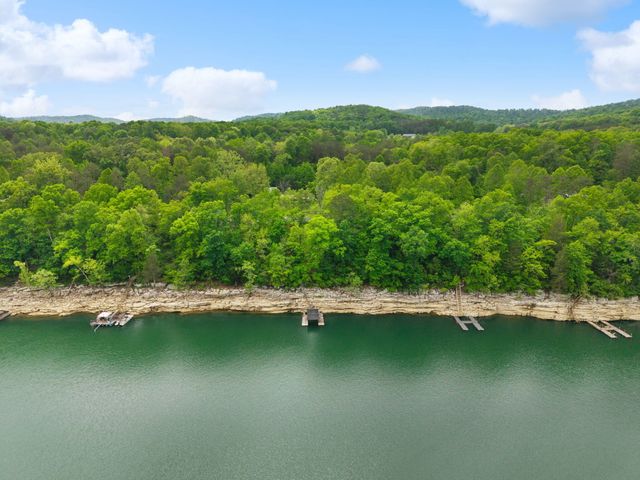 825 George Hardwick Drive, Bronston, KY 42518