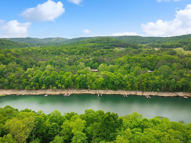 825 George Hardwick Drive, Bronston, KY 42518