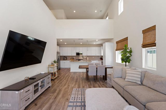 2169 Pomegranate Street, Santa Paula, CA 93060