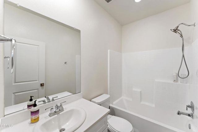2169 Pomegranate Street, Santa Paula, CA 93060