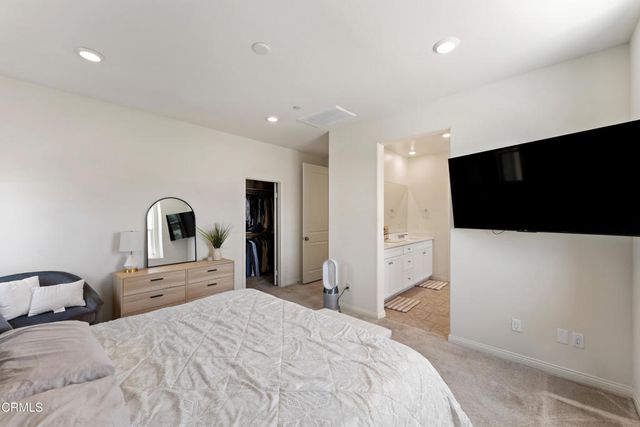 2169 Pomegranate Street, Santa Paula, CA 93060