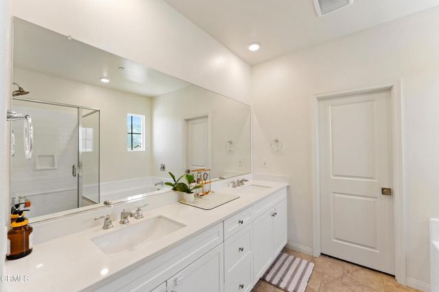 2169 Pomegranate Street, Santa Paula, CA 93060